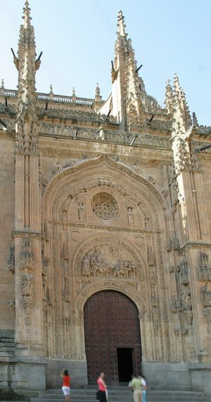 Portal of the Vieja Catedral in Salamanca. Does your customer need such a portal? Does it need a Java portal server? (C) 1997 Stephan P. Rauh